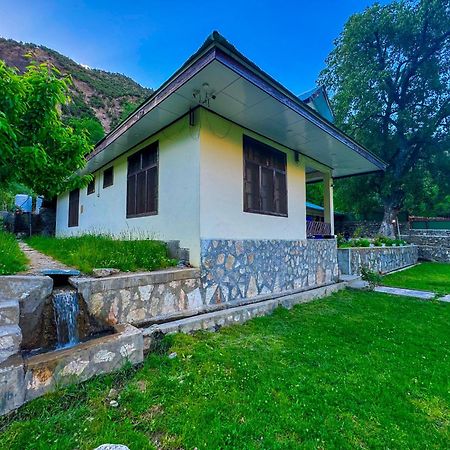 Chitral Inn Resort Exterior foto